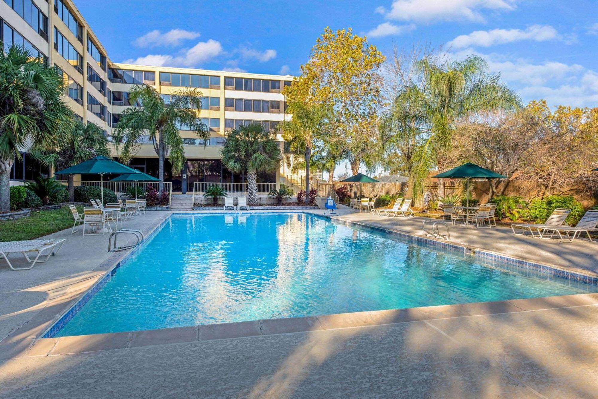 Hotel La Quinta By Wyndham New Orleans Airport Kenner Esterno foto