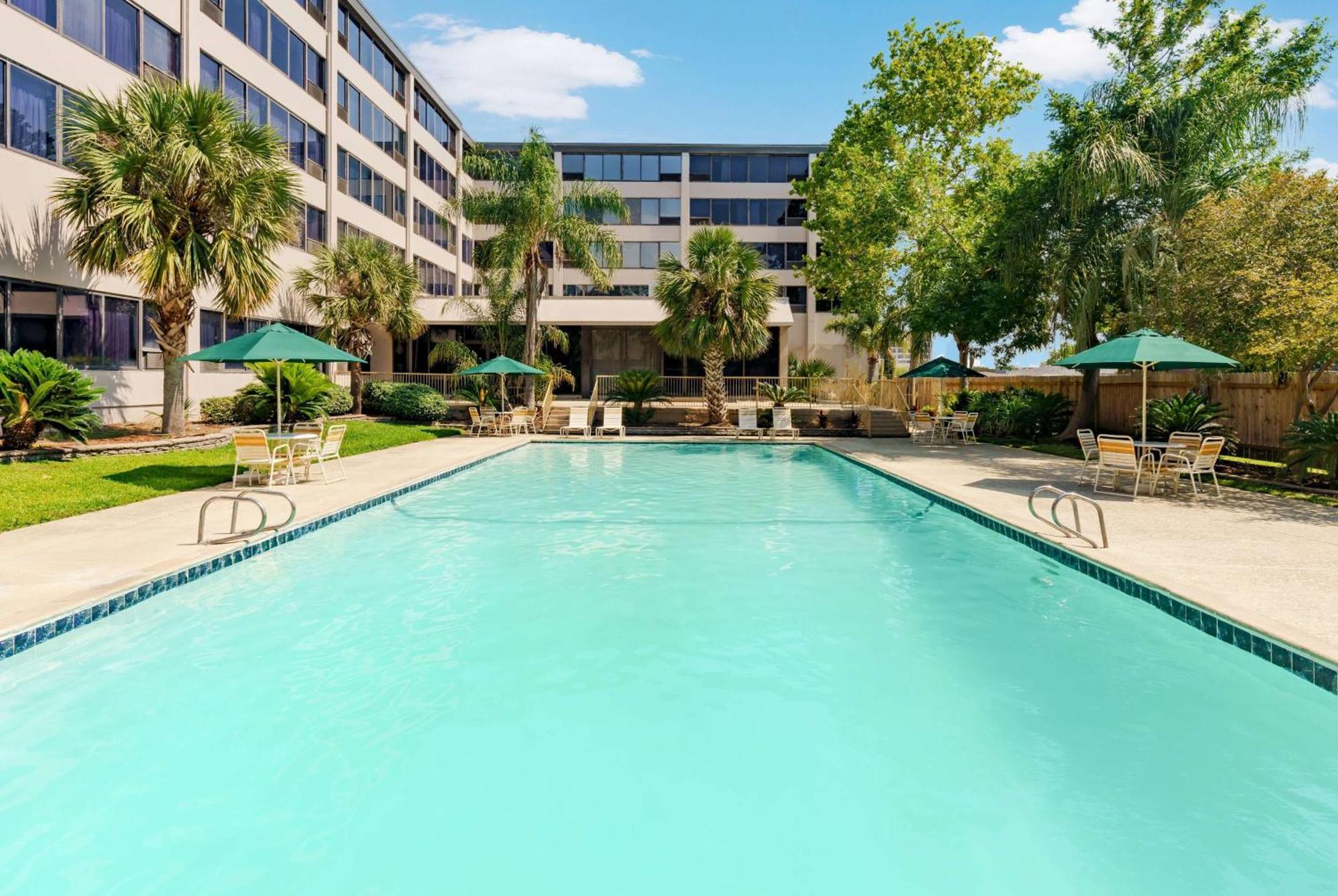 Hotel La Quinta By Wyndham New Orleans Airport Kenner Esterno foto
